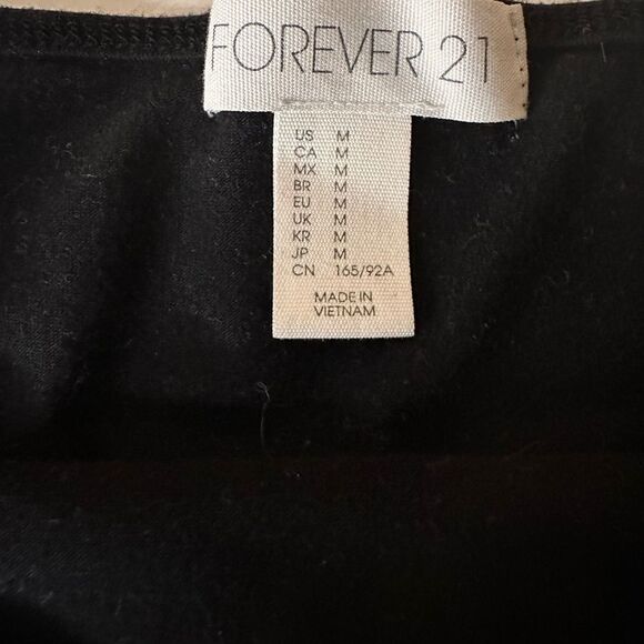 Forever21 black tank top - Picture 2 of 4